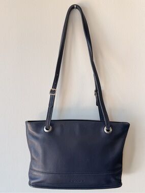 Vintage classic 1998 Coach Bucket Slim Shoulder Bag / Tote (Style No. 4243)